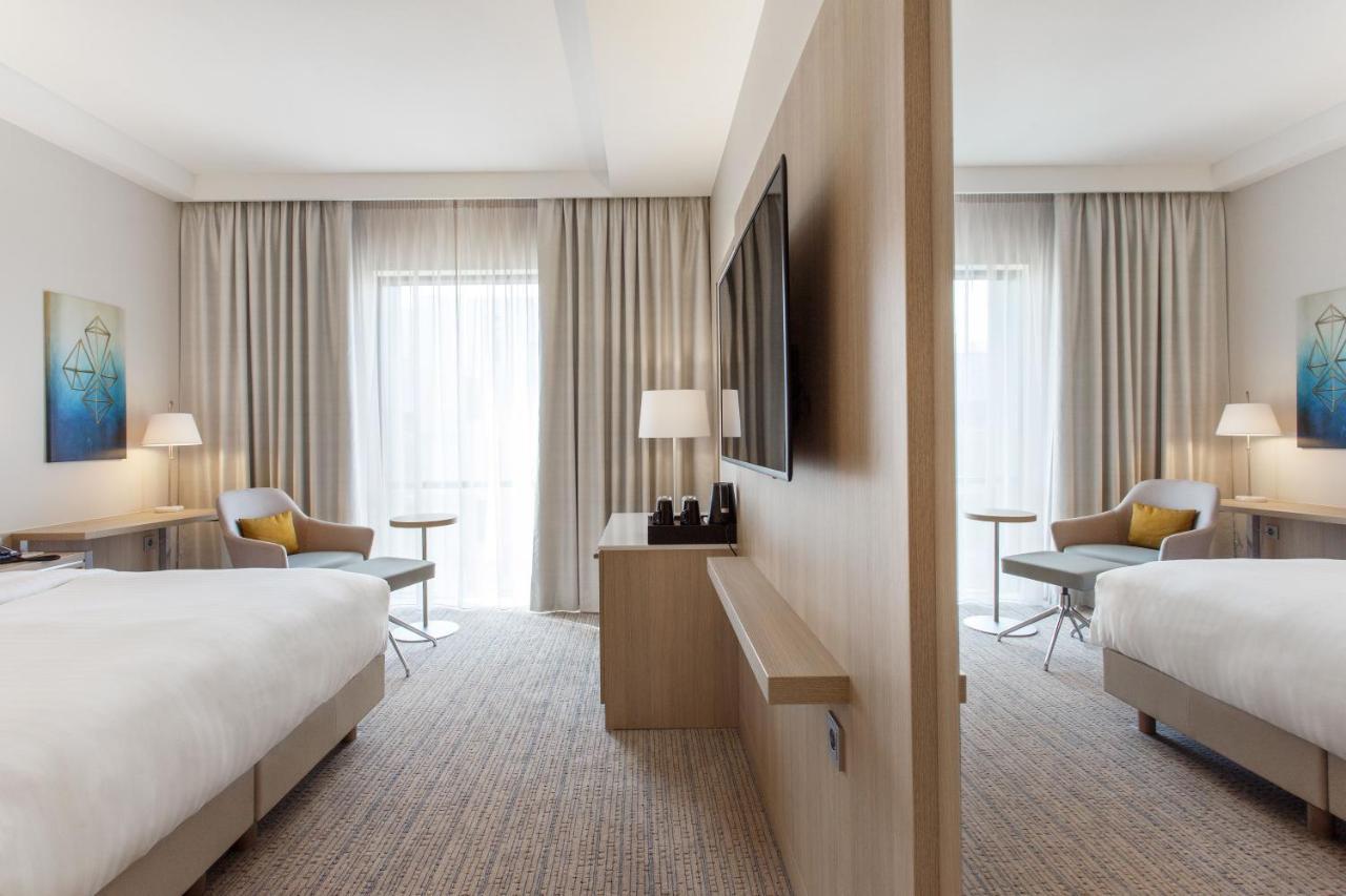 Courtyard By Marriott Vilnius City Center Ngoại thất bức ảnh