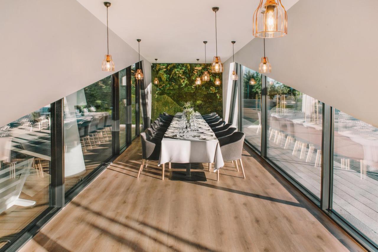 Courtyard By Marriott Vilnius City Center Ngoại thất bức ảnh