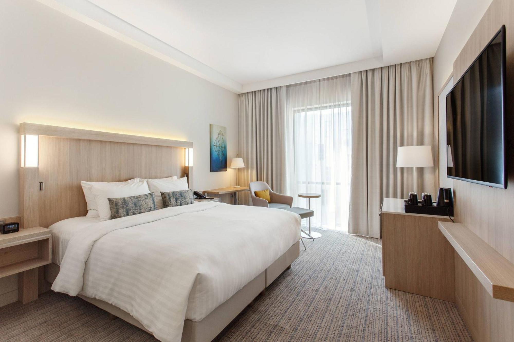 Courtyard By Marriott Vilnius City Center Ngoại thất bức ảnh
