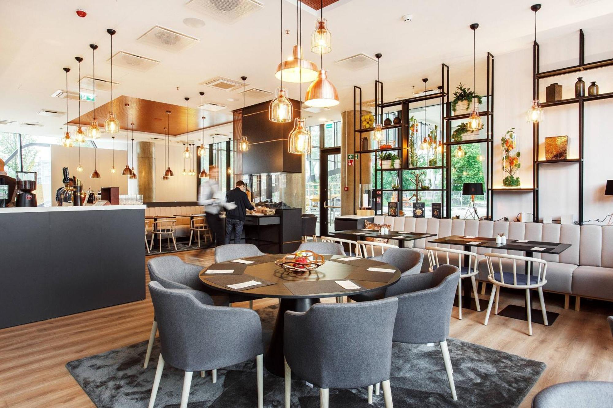 Courtyard By Marriott Vilnius City Center Ngoại thất bức ảnh