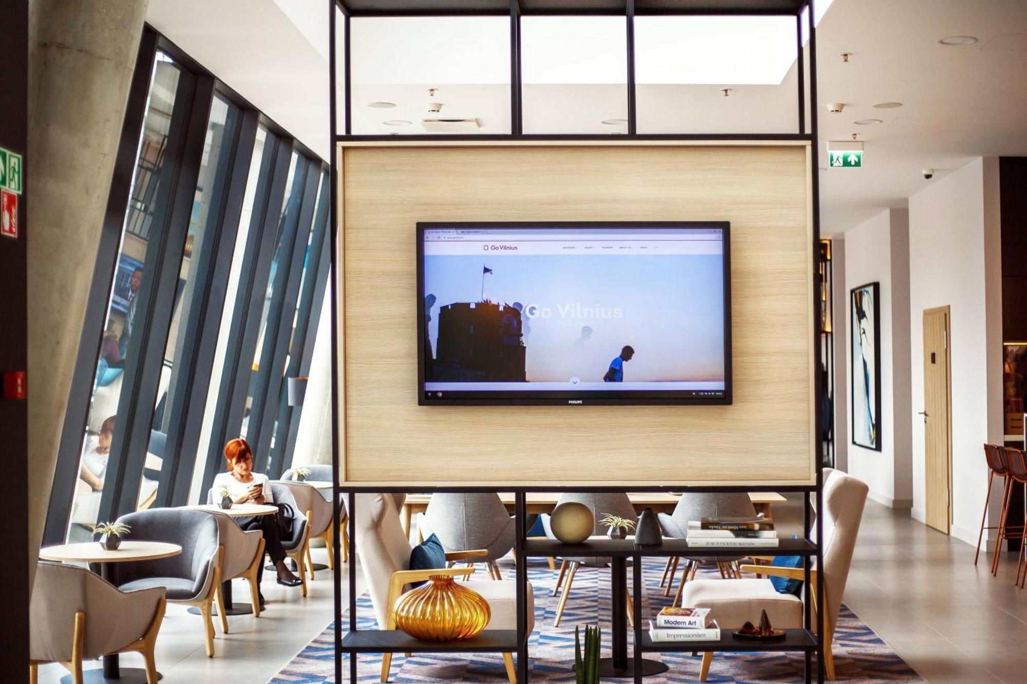 Courtyard By Marriott Vilnius City Center Ngoại thất bức ảnh