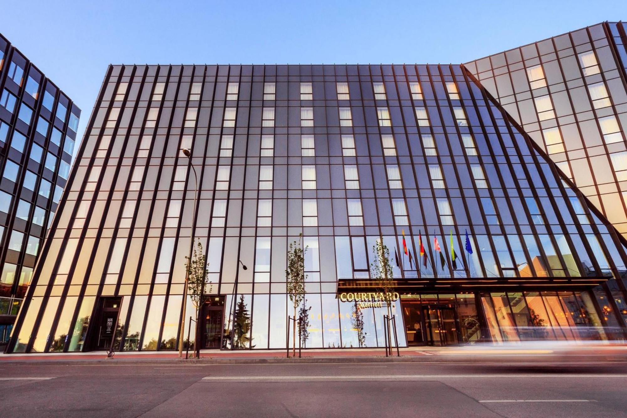 Courtyard By Marriott Vilnius City Center Ngoại thất bức ảnh